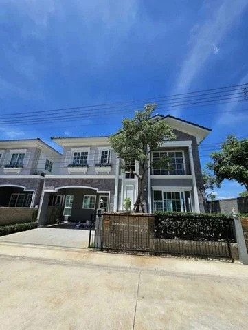 บ้าน เพรสทีจฟิวเจอร์รังสิต 4 BR 40000 บ. ใกล้