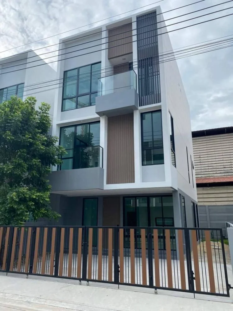 ให้เช่า บ้านแฝด 3 ชั้น โครงการ Nue Connex House ดอนเมือง