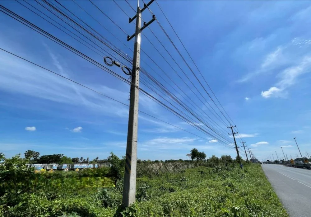 ขายด่วน ที่ดิน ติดถนนปทุมธานี-บางปะหัน จังหวัดปทุมธานี