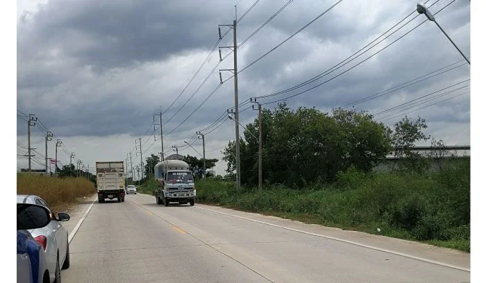 ที่ดินเปล่า 270 ไร่ ขยายได้ ติดถนนรัตนโกสินทร์200ปี อ.บางบ่อ