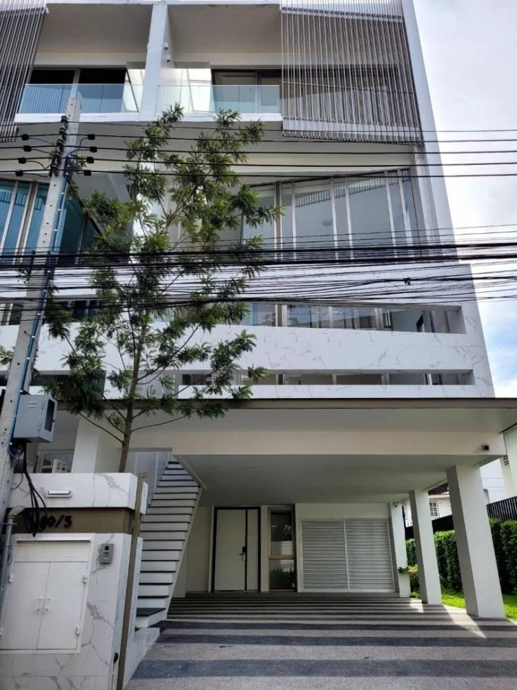 ให้เช่าโฮมออฟฟิศ 4ชั้น โครงการ LUXE35 (Luxury Townhome)