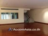 4-storey townhouse in compound Sukhumvit Bangkok