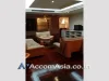 Asoke Tower Condominium 2 Bedroom For Sale MRT Phetchaburi in Sukhumvit Bangkok