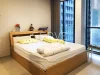 Bright Studio with Swimming Pool View 45K ให้เช่าที่คอนโด Noble Ploenchit BTS Phloen Chit