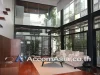 Privacy Space in CBD Apartment 4 Bedroom For Rent BTS Phrom Phong in Sukhumvit Bangkok